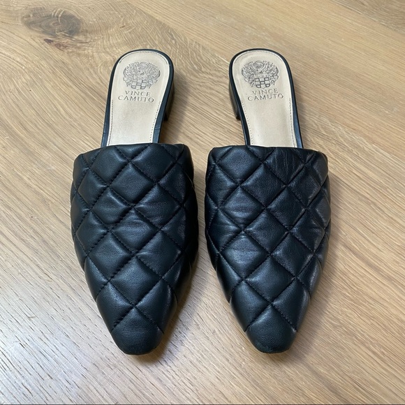❌SOLD❌Vince Camuto Felmin Quilted Slides - Picture 3 of 7
